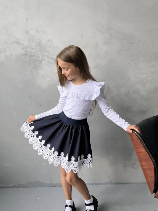 [commerce_product:title]